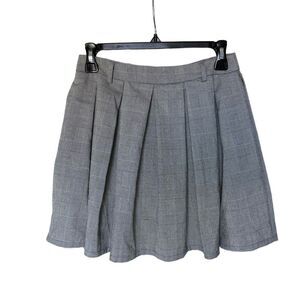 HOT TOPIC Skirt Size XS Grey Plaid Mini Pleated Front Zipper Schoolgirl Grunge